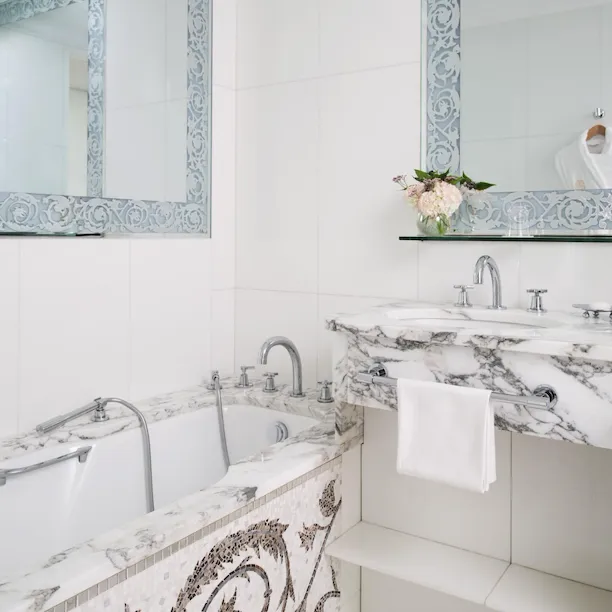This is the bathroom of the Deluxe Room Av. Montaigne View #206 at the Plaza Athénée.