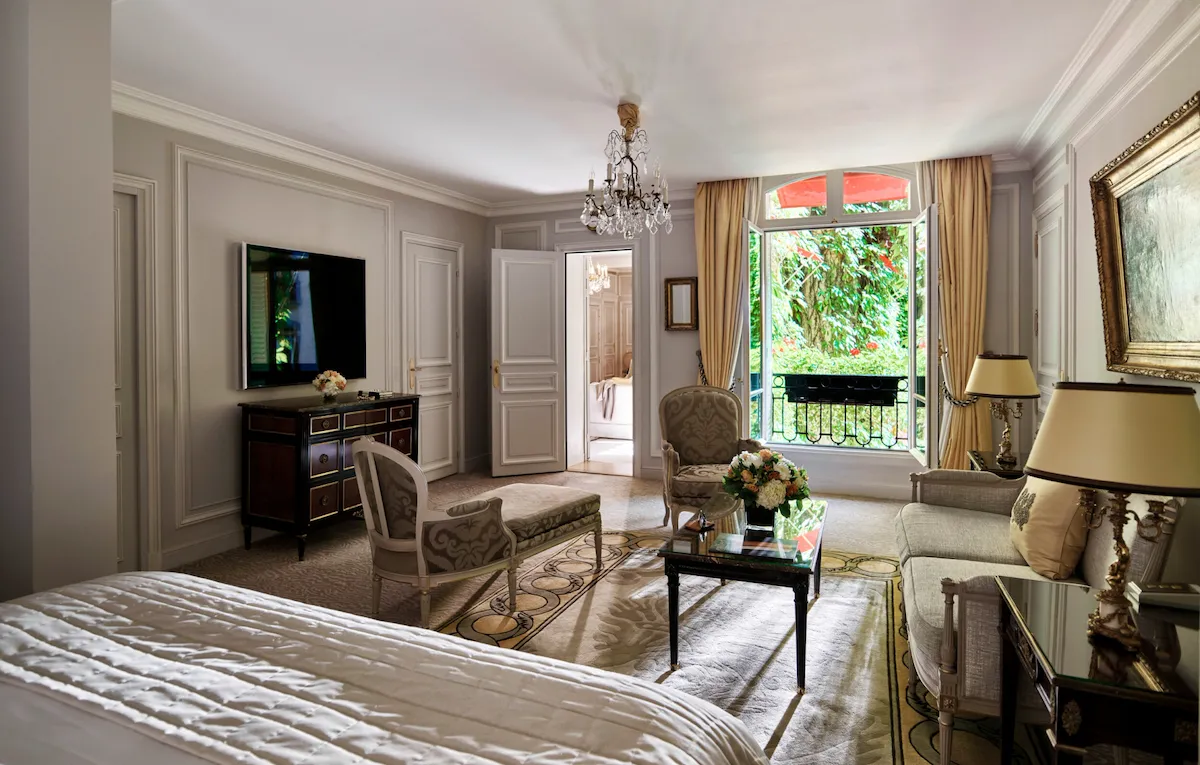 HPA-224-226-Presidential-Suite-Bed-2-HR-by-markread