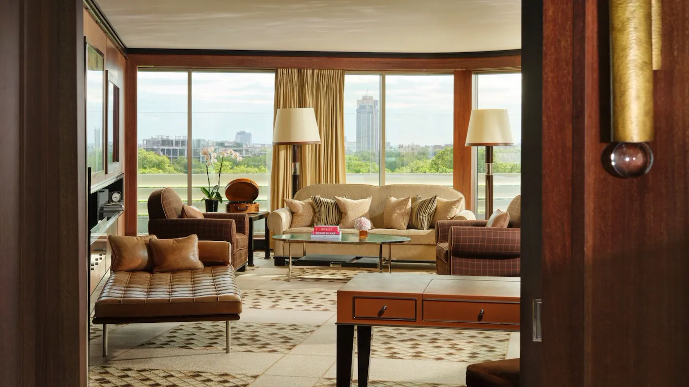 The Penthouse terrace suite in eventing light at 45 Park Lane
