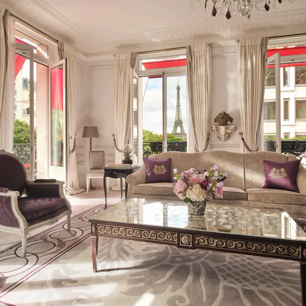 This is the lounge of the Eiffel Suite #261 at the Plaza Athénée with a direct view on the Eiffel Tower.