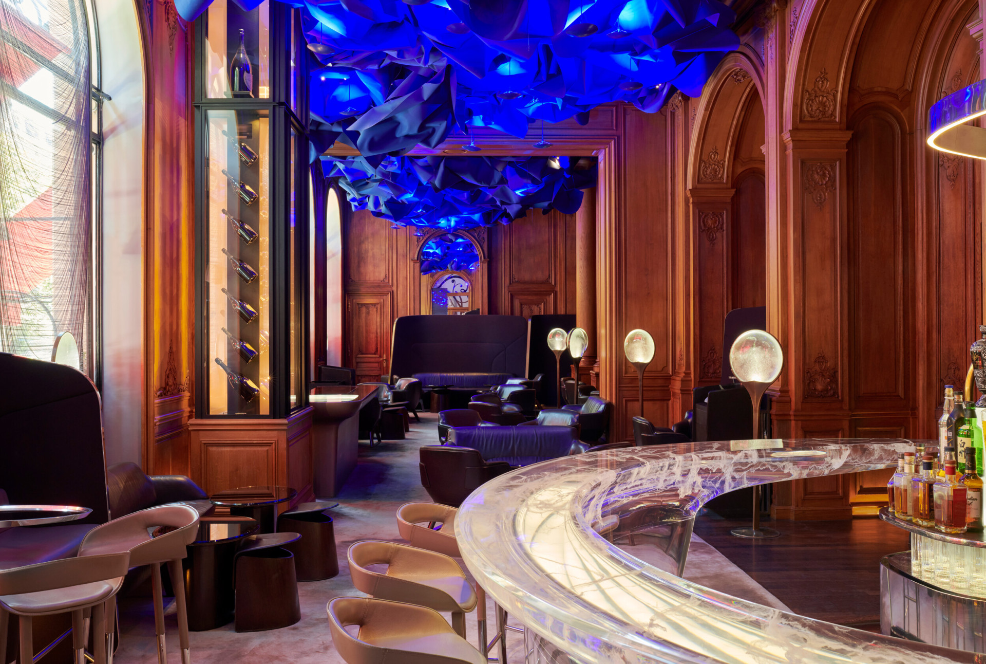 Restaurants & bars at Hôtel Plaza Athénée | Dorchester Collection