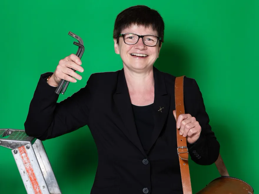 Helen Dufosse Engineer at Le Meurice on a ladder